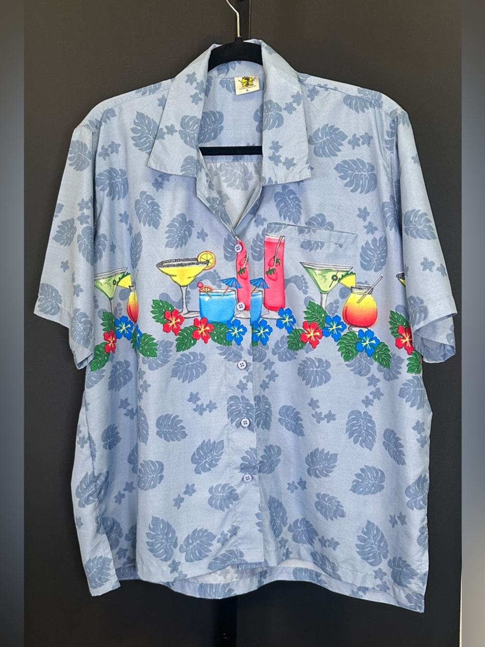 #161- Men’s Vintage KY's Hawaiian Camp Shirt. “It's 5 O'Clock‎ Somewhere"